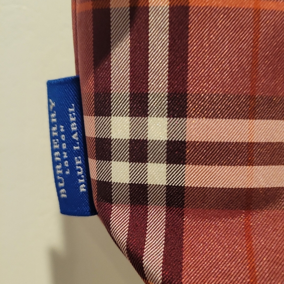 ๐RARE Blue Label Red Burberry NWOT in Mint Condition Shoulder Bag๐ - Picture 11 of 13
